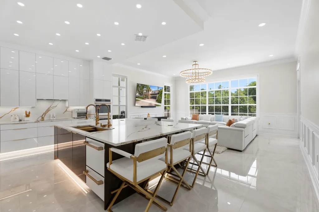 112 Tulip Tree Court Jupiter FL 33458