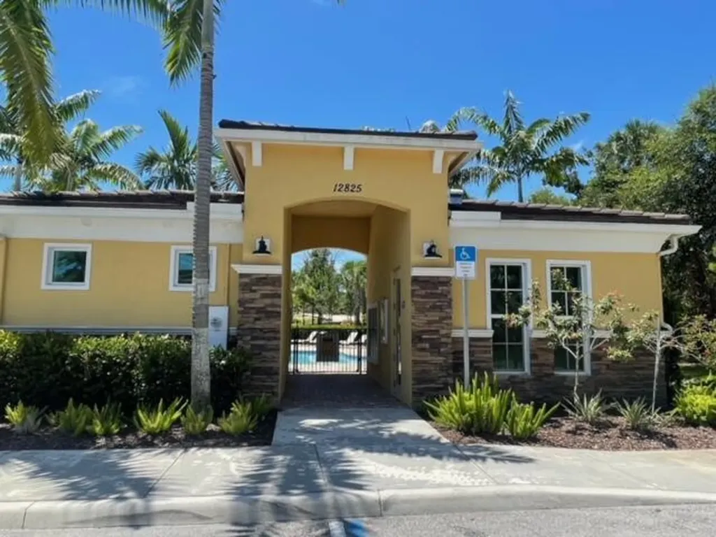 12885 Trevi Isle Palm Beach Gardens FL 33418