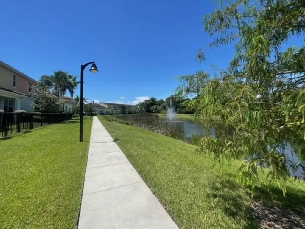 12885 Trevi Isle Palm Beach Gardens FL 33418