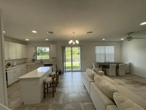 12885 Trevi Isle Palm Beach Gardens FL 33418