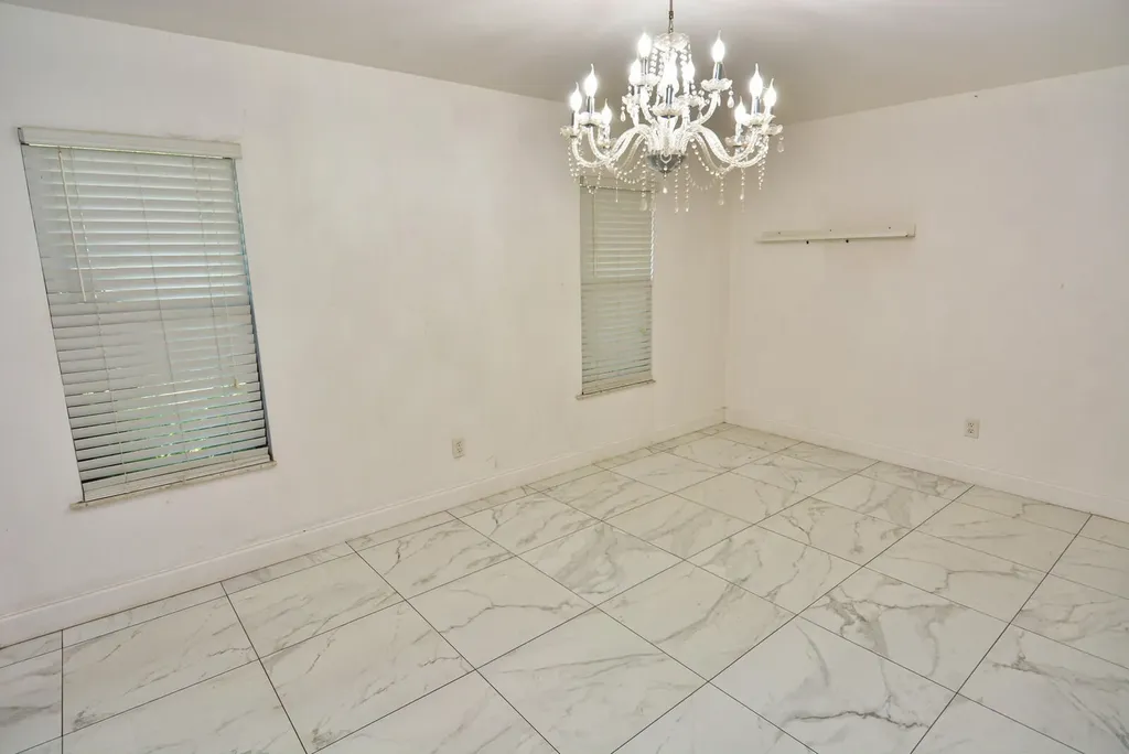 2117 SE East Dunbrooke Circle Port St Lucie FL 34952