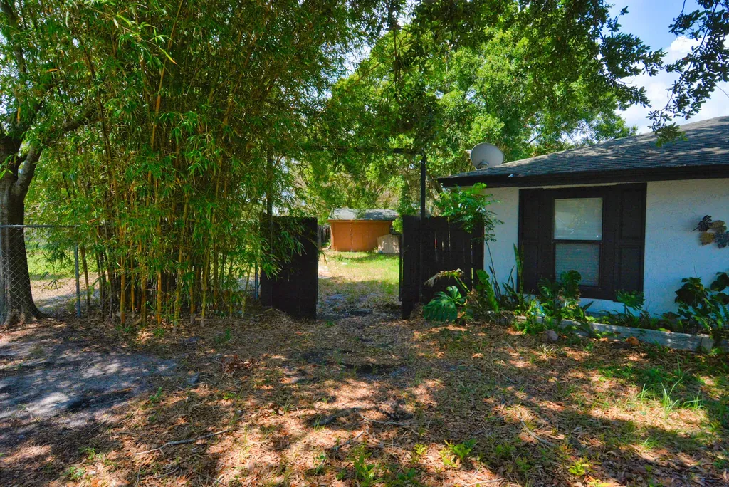 2117 SE East Dunbrooke Circle Port St Lucie FL 34952