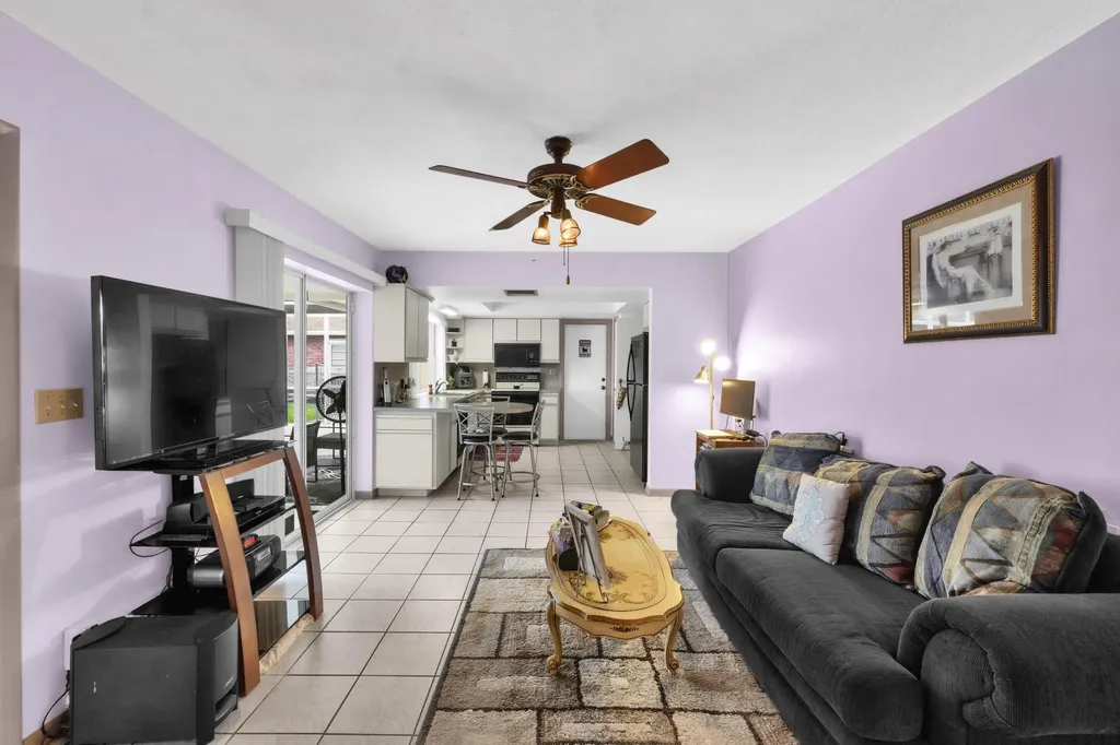 1710 W River Drive Margate FL 33063