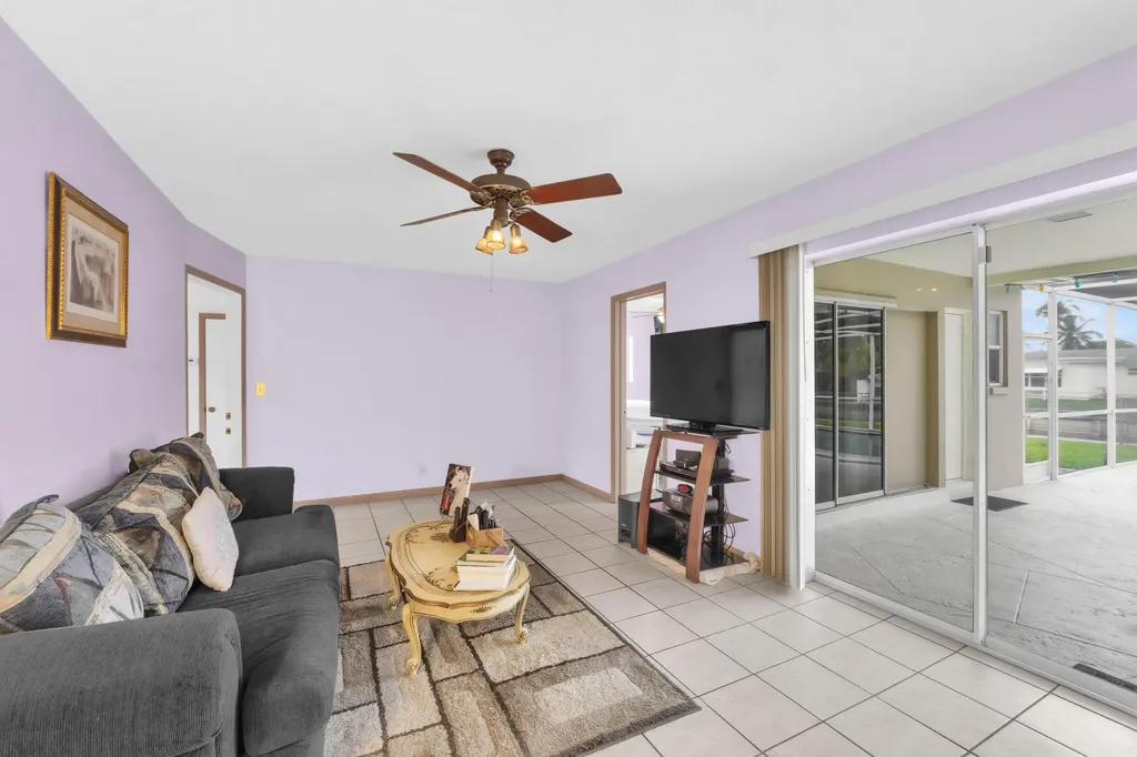1710 W River Drive Margate FL 33063