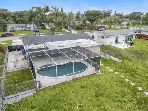 1710 W River Drive Margate FL 33063