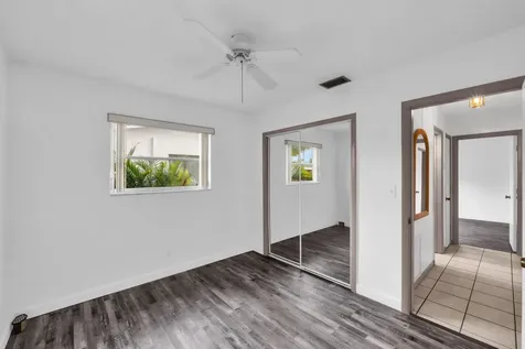 1710 W River Drive Margate FL 33063