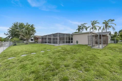 1710 W River Drive Margate FL 33063