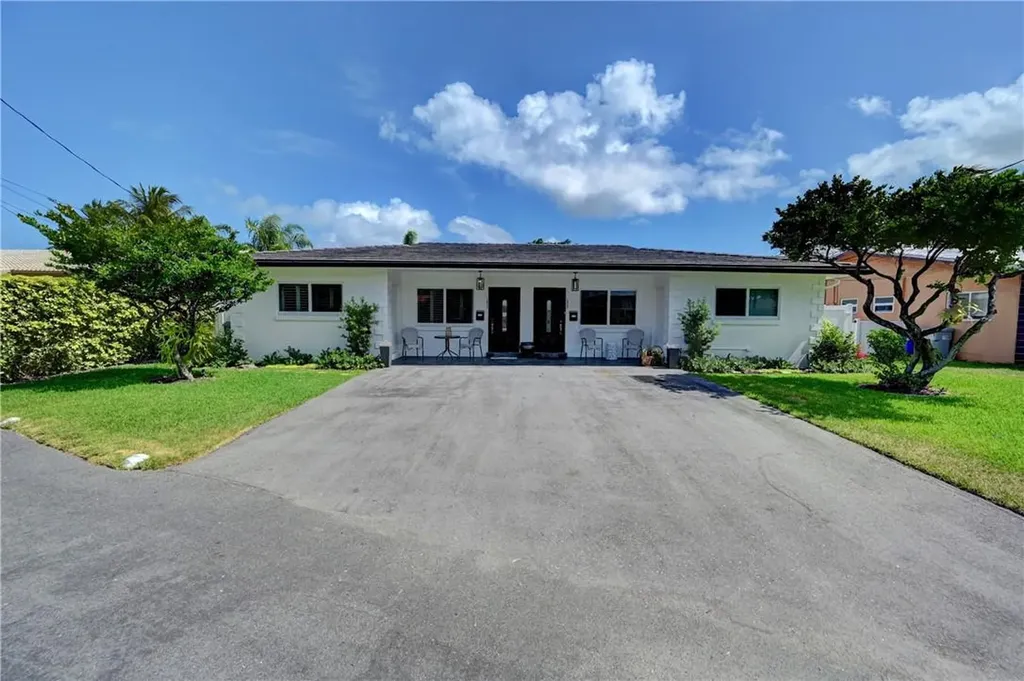 1840 SE 7th Street Pompano Beach FL 33060
