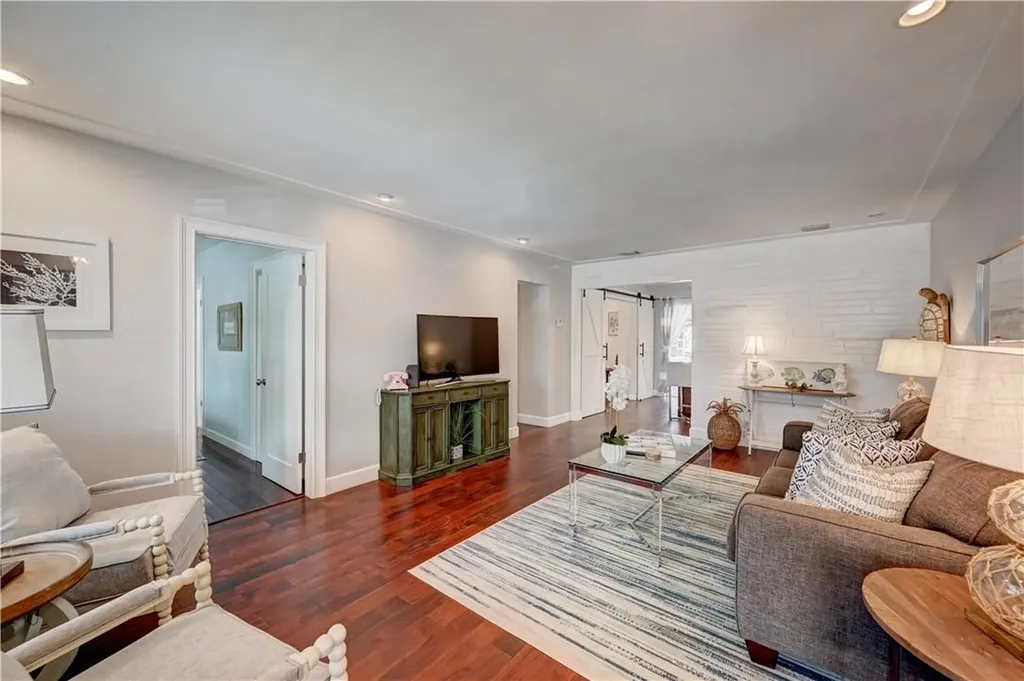 1840 SE 7th Street Pompano Beach FL 33060