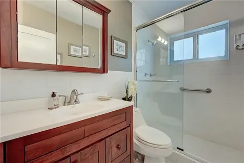 1840 SE 7th Street Pompano Beach FL 33060