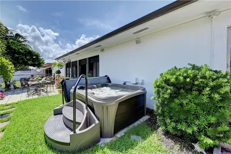 1840 SE 7th Street Pompano Beach FL 33060