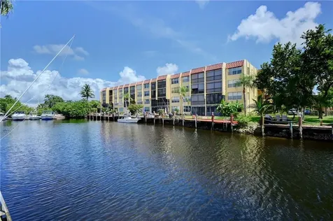 1840 SE 7th Street Pompano Beach FL 33060