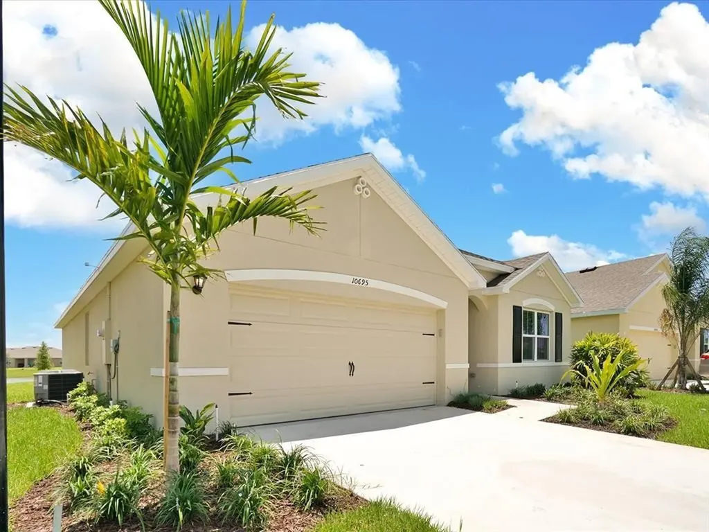 10695 SW Prato Way Port St Lucie FL 34987