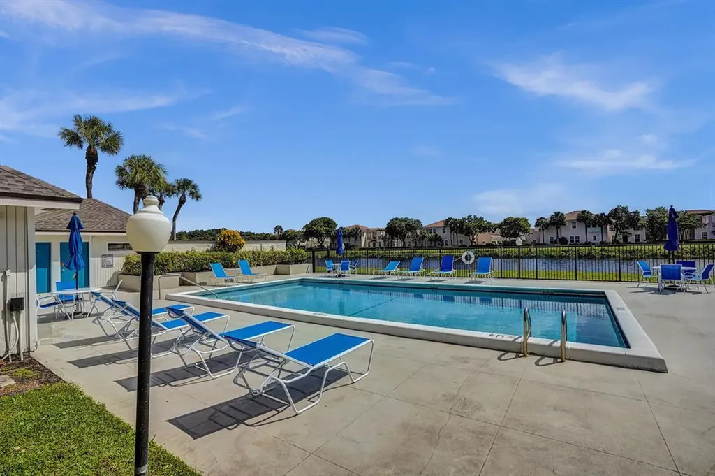 2916 SW 22nd Circle Delray Beach FL 33445