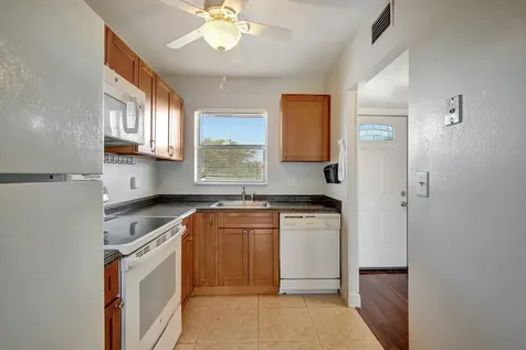8225 Sunrise Lakes Drive N Sunrise FL 33322