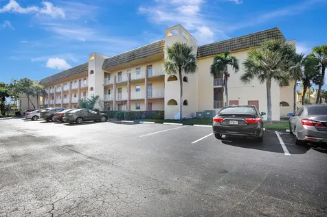 8225 Sunrise Lakes Drive N Sunrise FL 33322