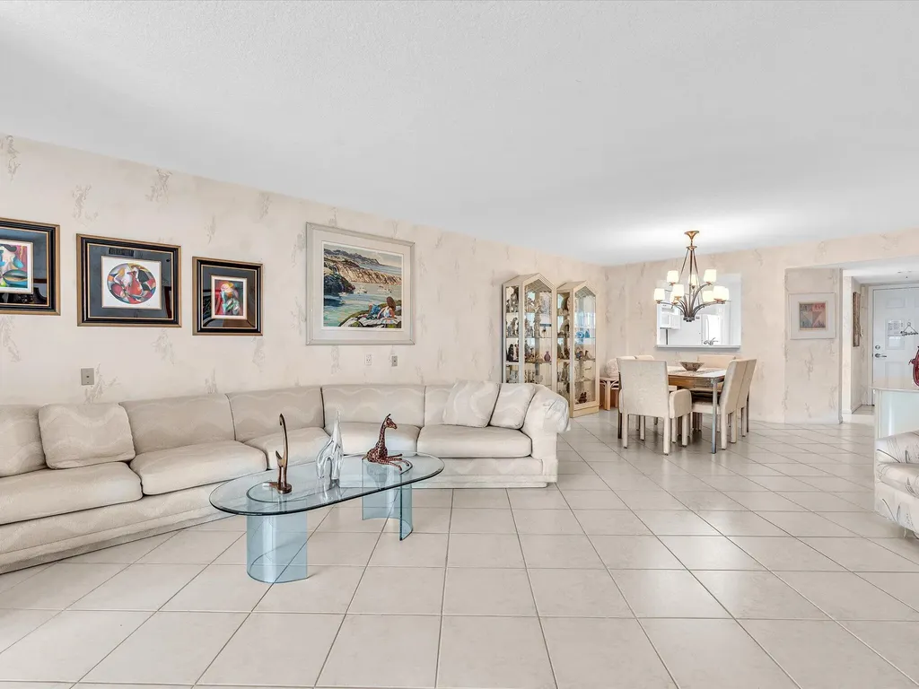 12511 Imperial Isle Drive Boynton Beach FL 33437