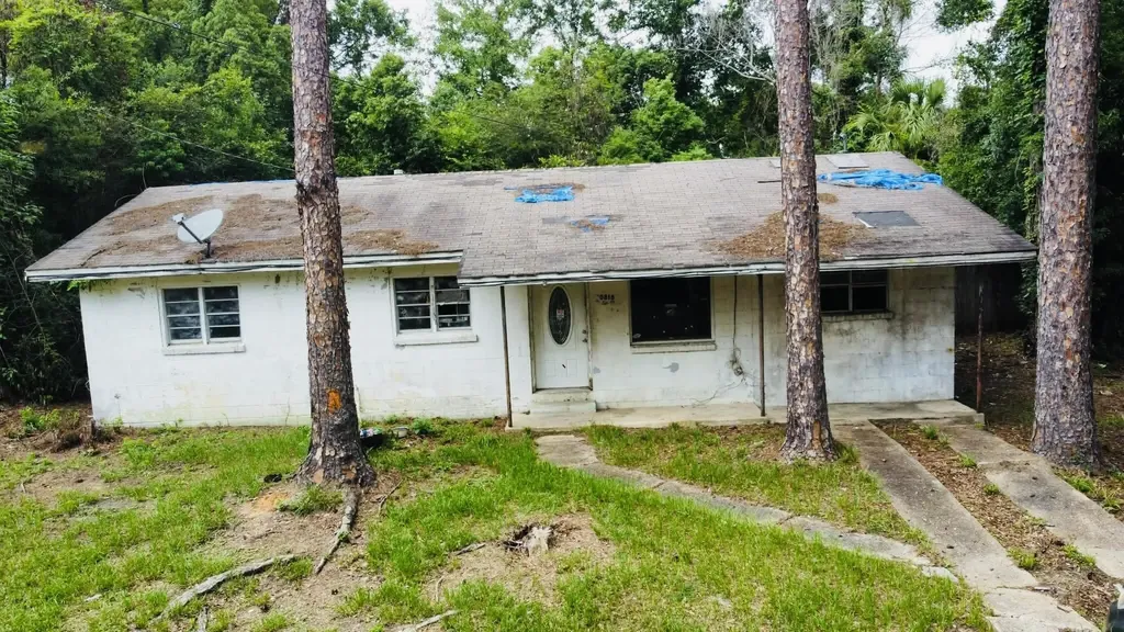 20816 SE Ray Avenue Blountstown FL 32424