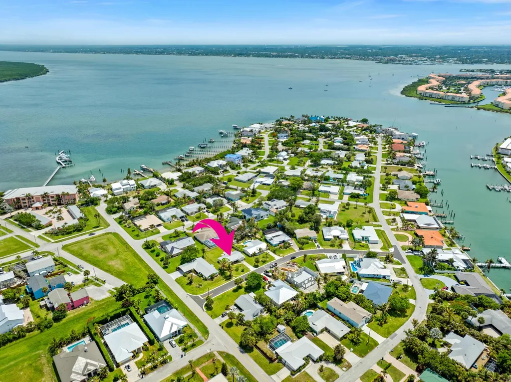 1621 Frances Avenue Fort Pierce FL 34949