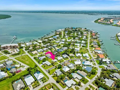 1621 Frances Avenue Fort Pierce FL 34949