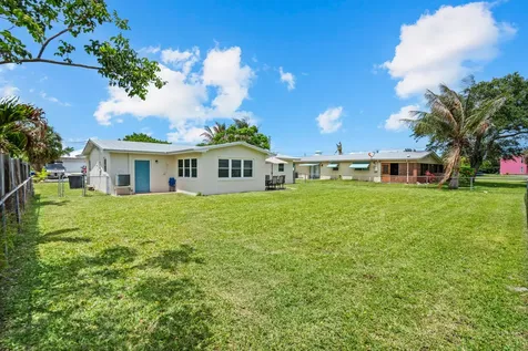 1621 Frances Avenue Fort Pierce FL 34949