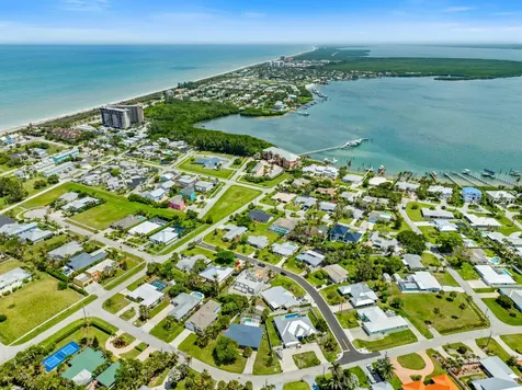 1621 Frances Avenue Fort Pierce FL 34949
