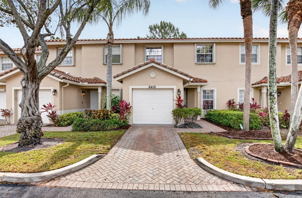 6410 Park Lake Circle Boynton Beach FL 33437