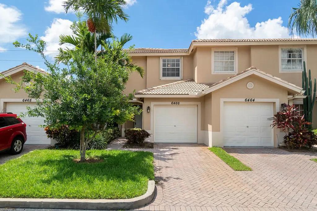 6410 Park Lake Circle Boynton Beach FL 33437