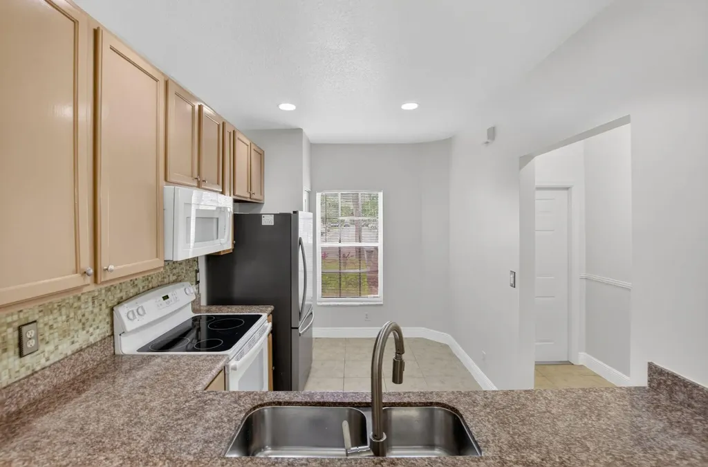6410 Park Lake Circle Boynton Beach FL 33437