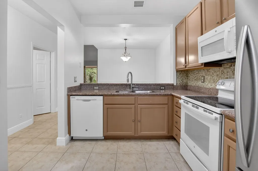 6410 Park Lake Circle Boynton Beach FL 33437