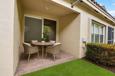 6410 Park Lake Circle Boynton Beach FL 33437