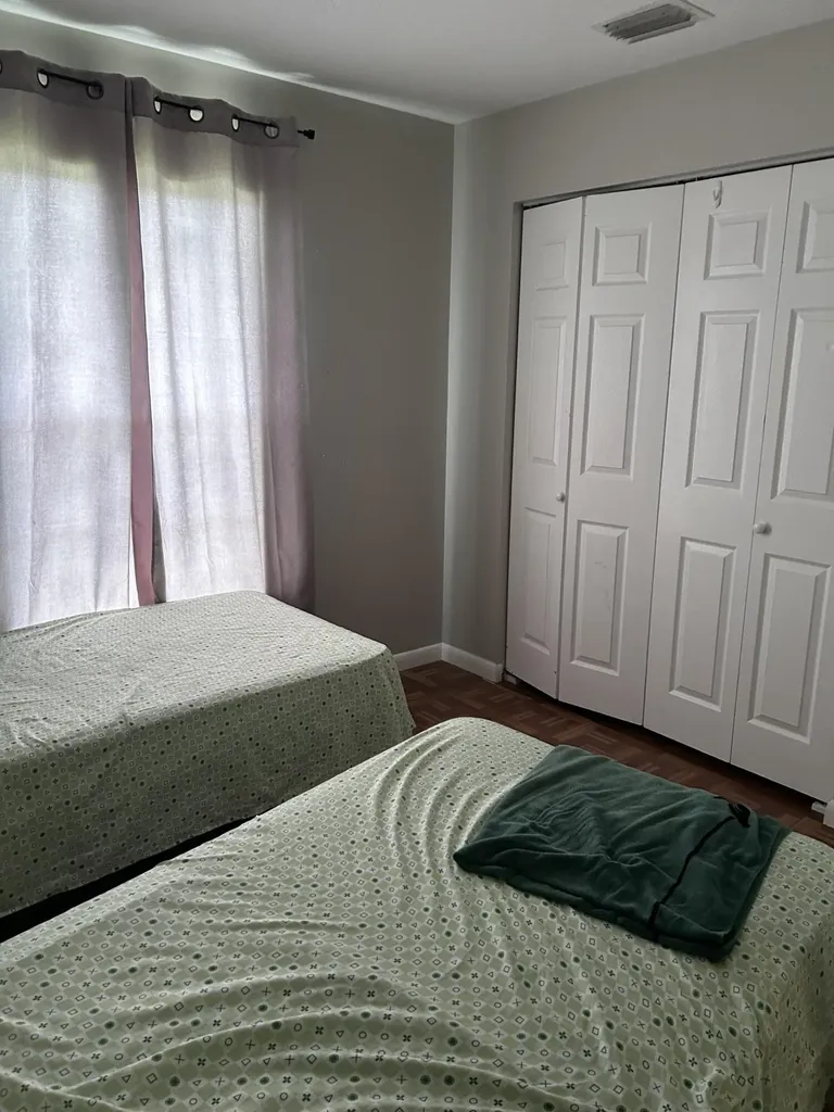 806 NW 1st Street Boynton Beach FL 33435