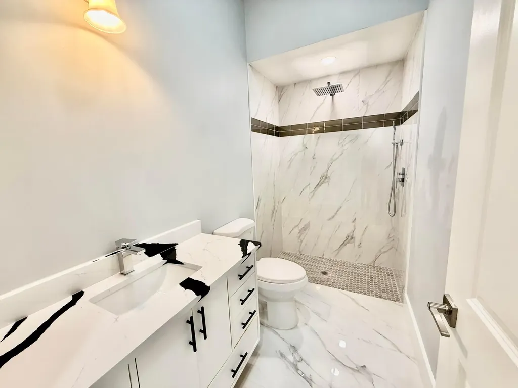 660 NE Moss Rose Place Port St Lucie FL 34983