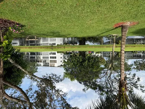 229 E Durham E Deerfield Beach FL 33442