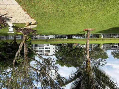 229 E Durham E Deerfield Beach FL 33442