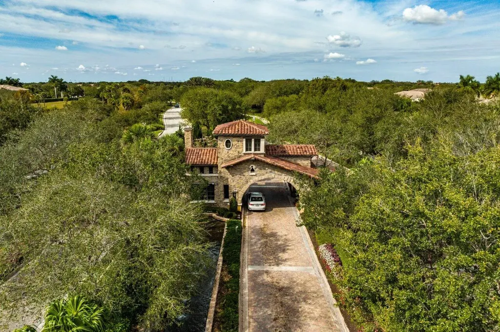 7616 Old Thyme Court Parkland FL 33076