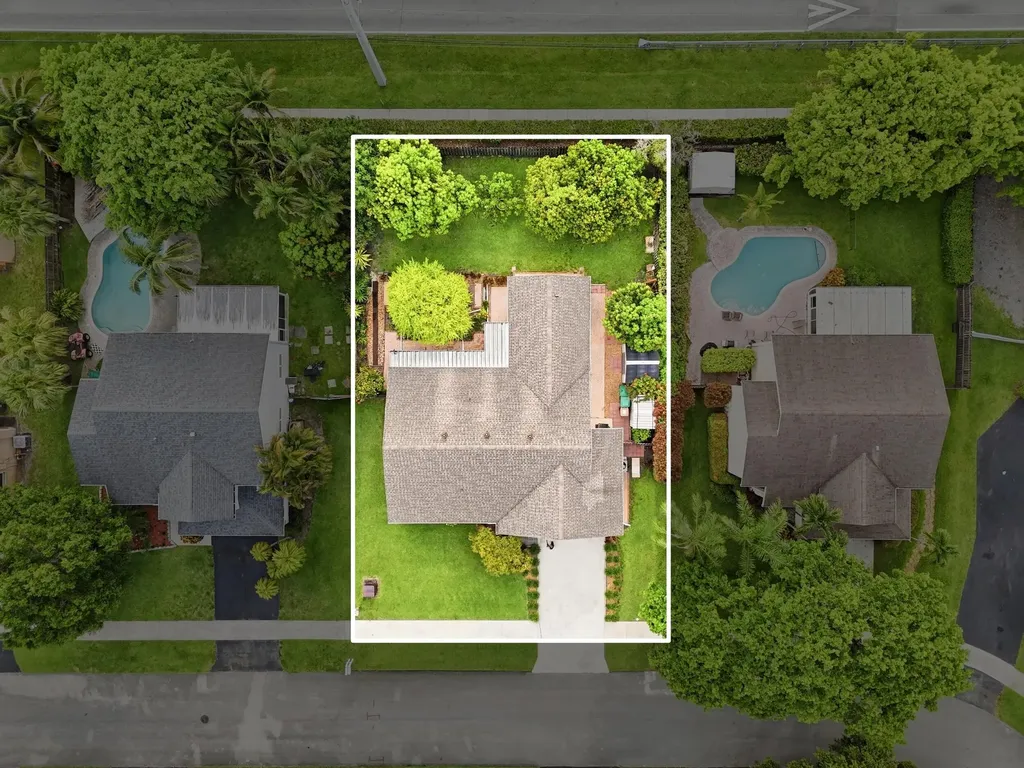 5787 SW 57th Way Davie FL 33314