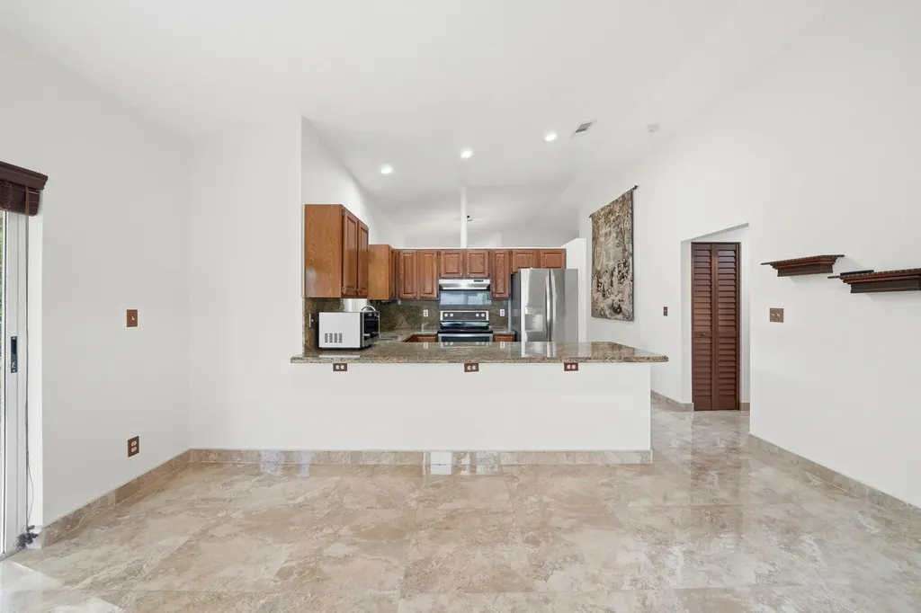 5787 SW 57th Way Davie FL 33314