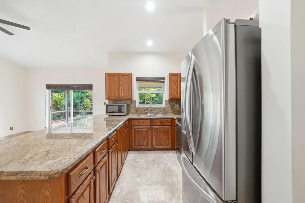 5787 SW 57th Way Davie FL 33314