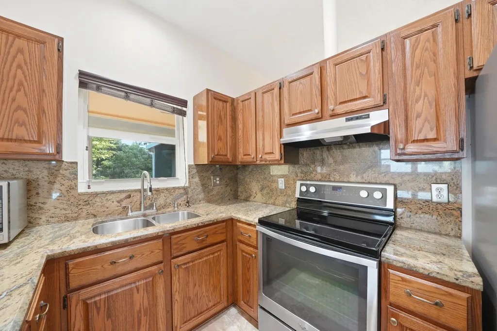 5787 SW 57th Way Davie FL 33314