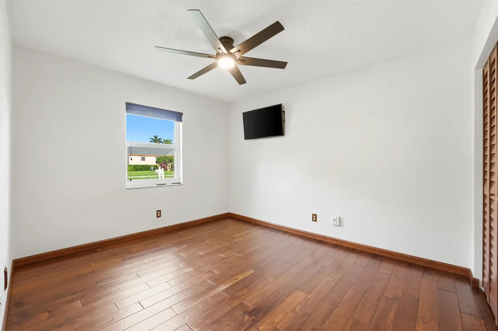 5787 SW 57th Way Davie FL 33314