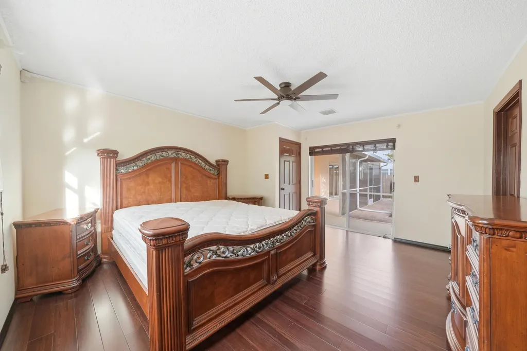 5787 SW 57th Way Davie FL 33314