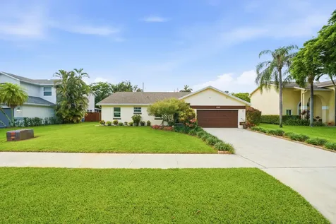 5787 SW 57th Way Davie FL 33314