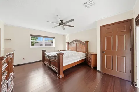 5787 SW 57th Way Davie FL 33314