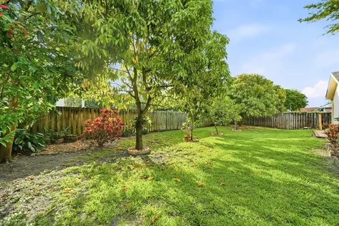 5787 SW 57th Way Davie FL 33314