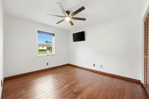5787 SW 57th Way Davie FL 33314