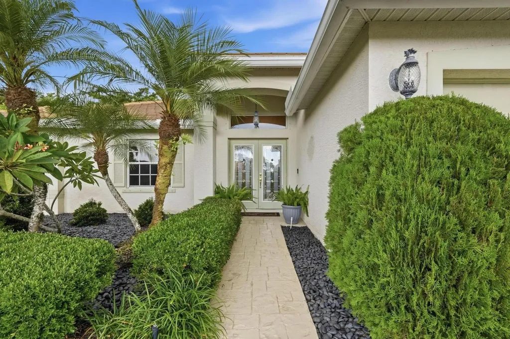 3916 Cypress Lake Drive Lake Worth FL 33467