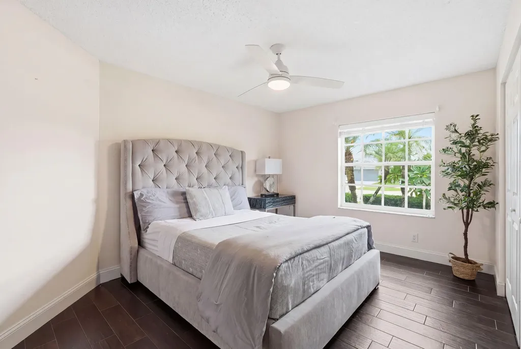 3916 Cypress Lake Drive Lake Worth FL 33467