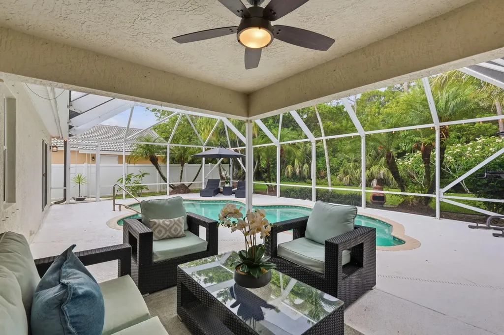 3916 Cypress Lake Drive Lake Worth FL 33467