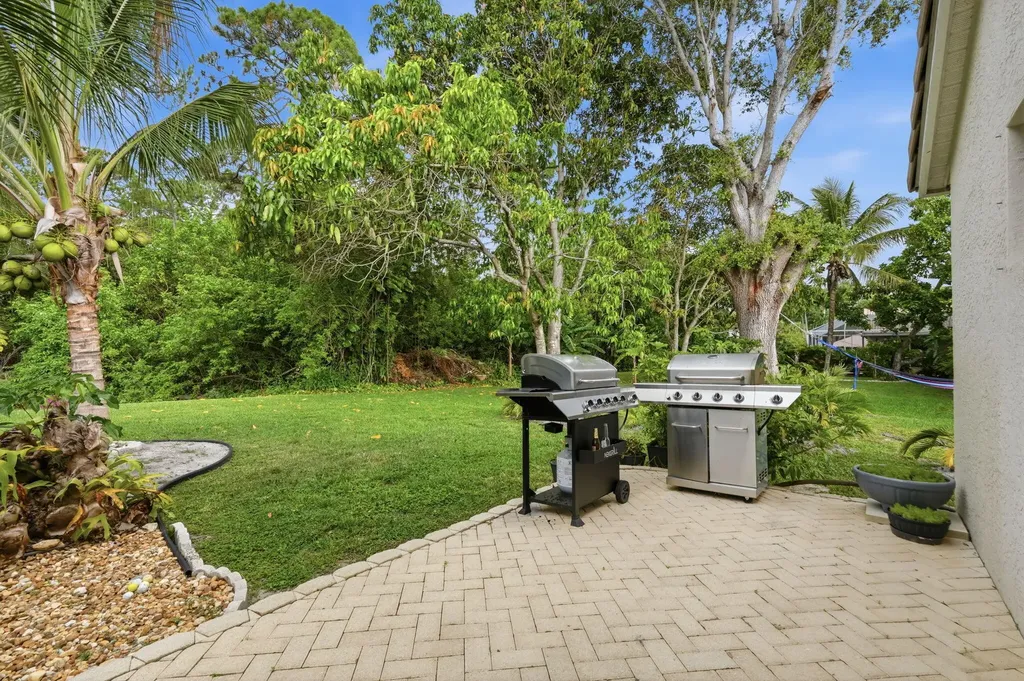 3916 Cypress Lake Drive Lake Worth FL 33467